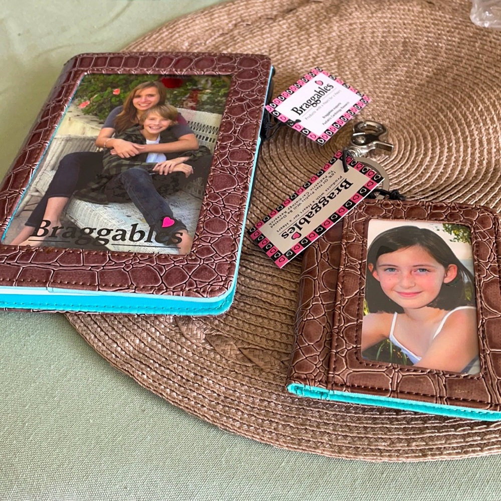 WET CROCO NOTE PAD/PEN + CARD CASE/KEY RING